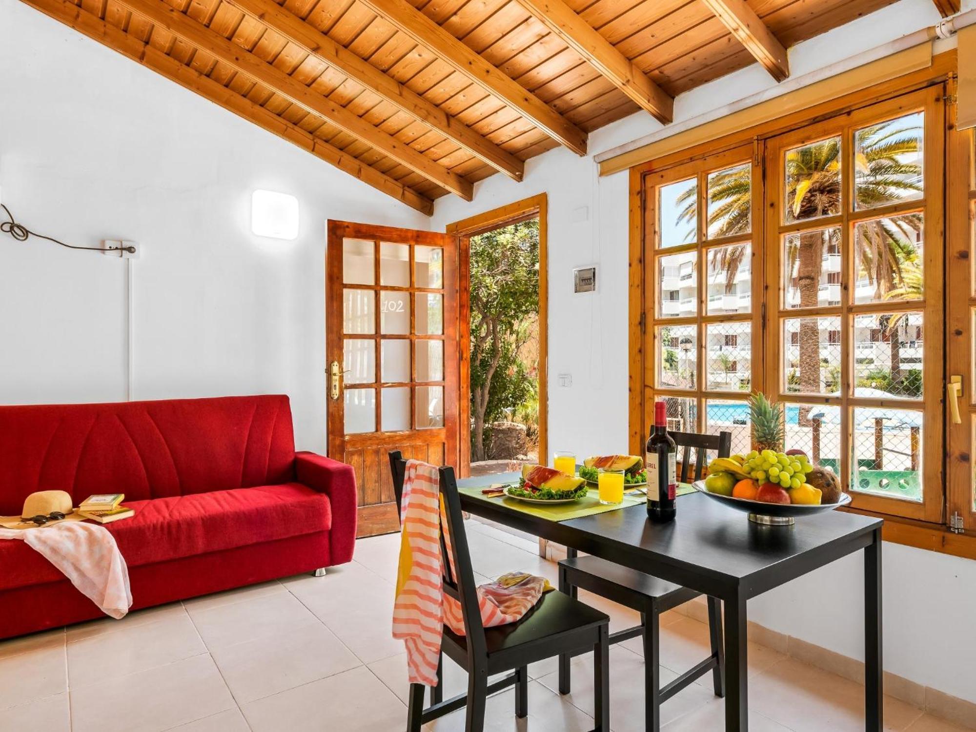101 Bright With Pool View * Playa Fanabe
