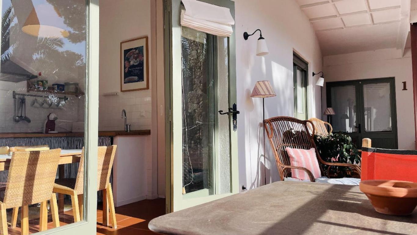 T5 - Cozy Retreat 50m To Garden Escape