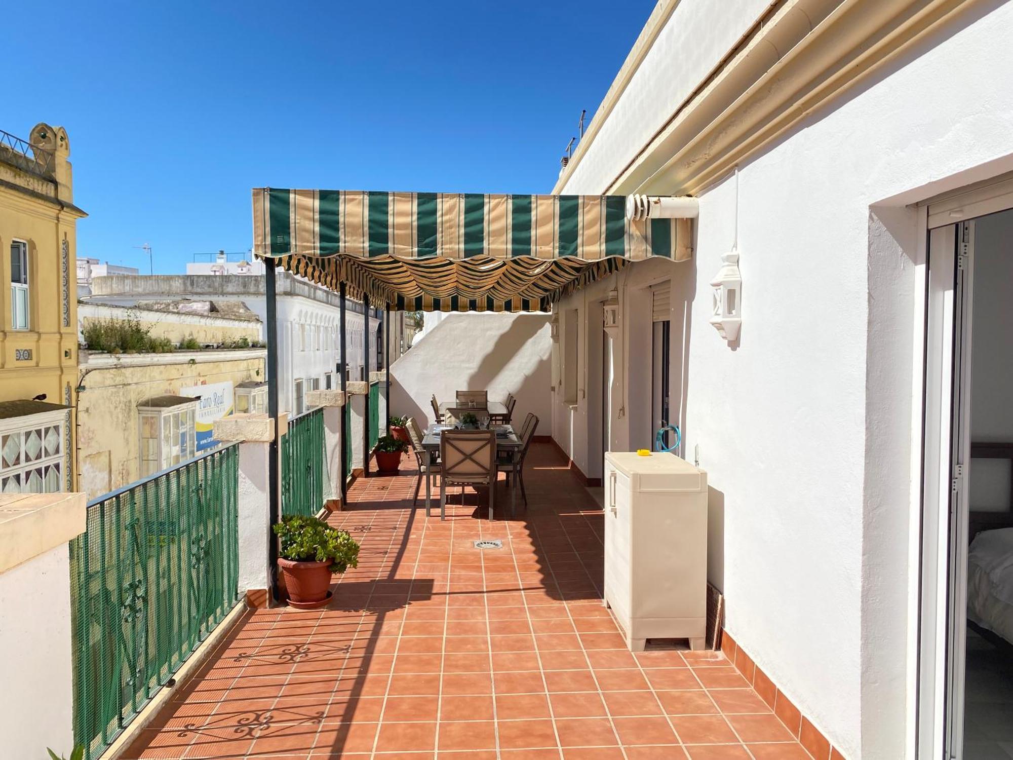 Magnifico Atico Pleno Centro. Terraza 60m. Climatizado, Garaje Sanlucar de Barrameda