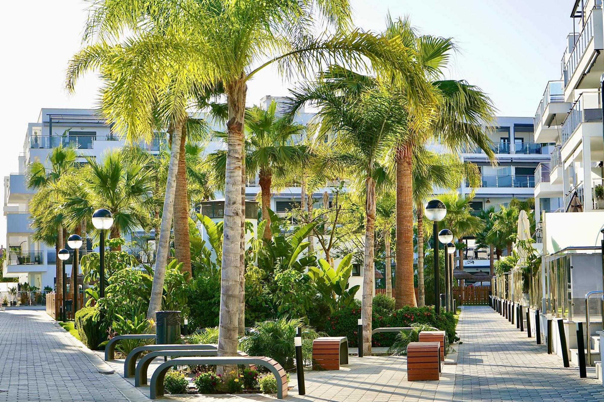 Aguacate Playa Granada Apartment Motril