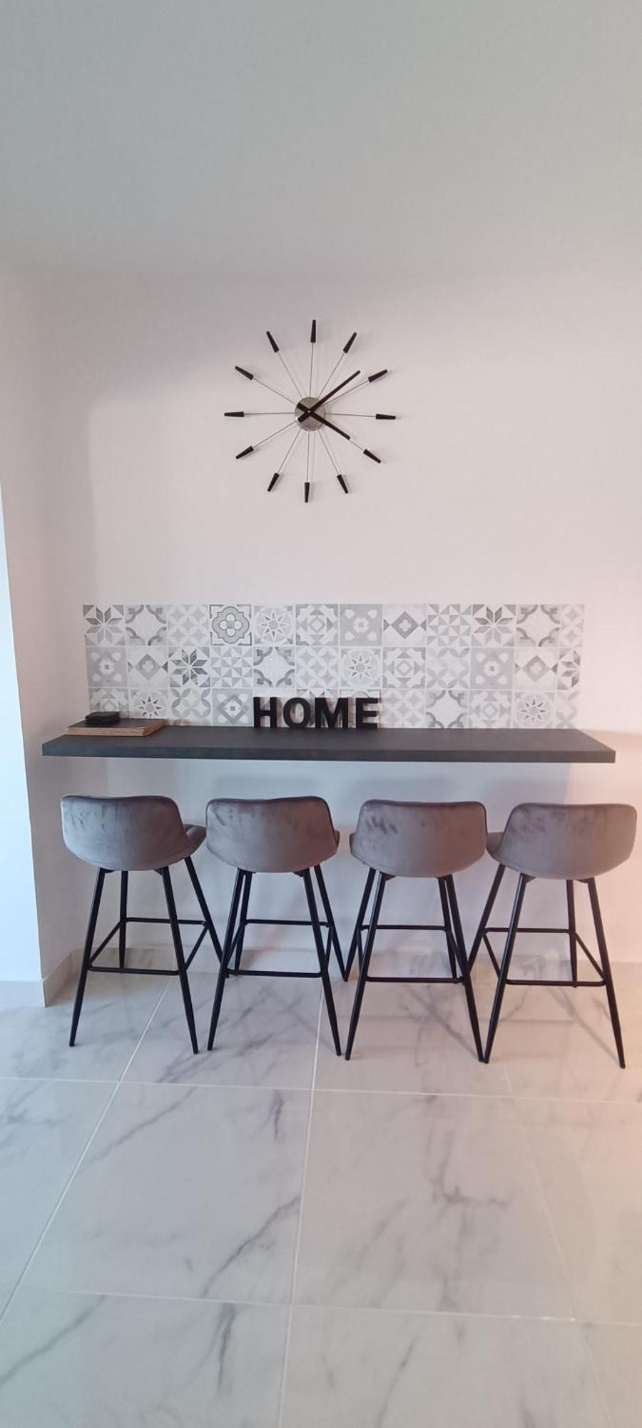 Apartment Pmt16 - Large On The