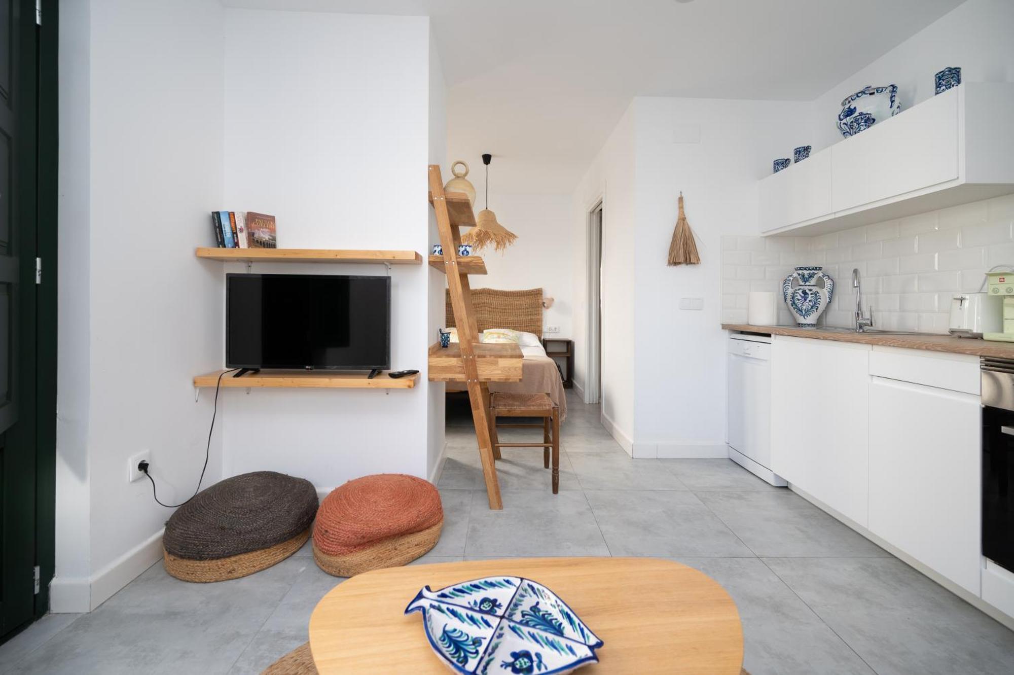 Apartamento Lovely House In Peaceful Courtyard Benalmádena