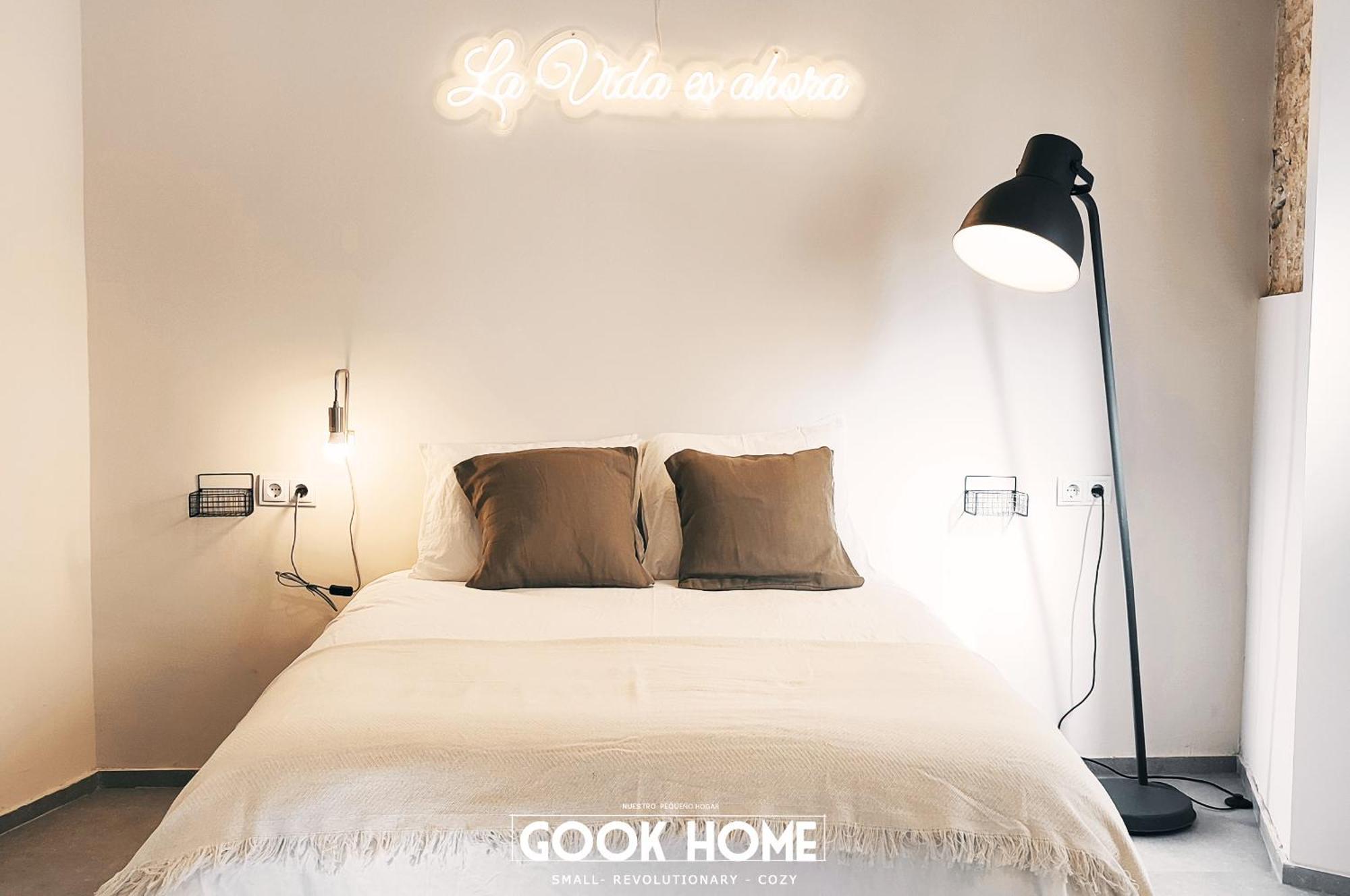 Gook Center Apartment