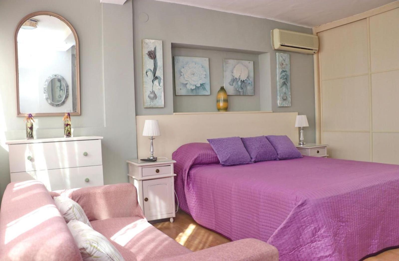 Becquer Apartment