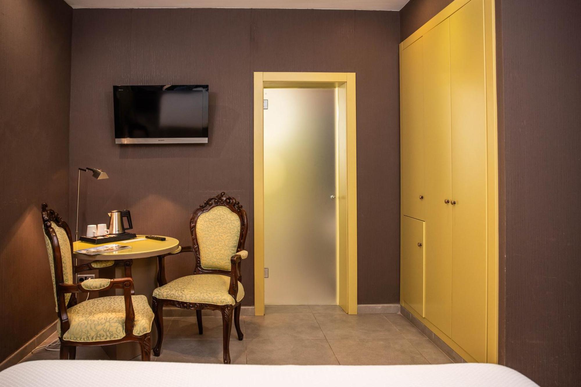 Hotel Rvhotels Palau Lo Mirador 4*
