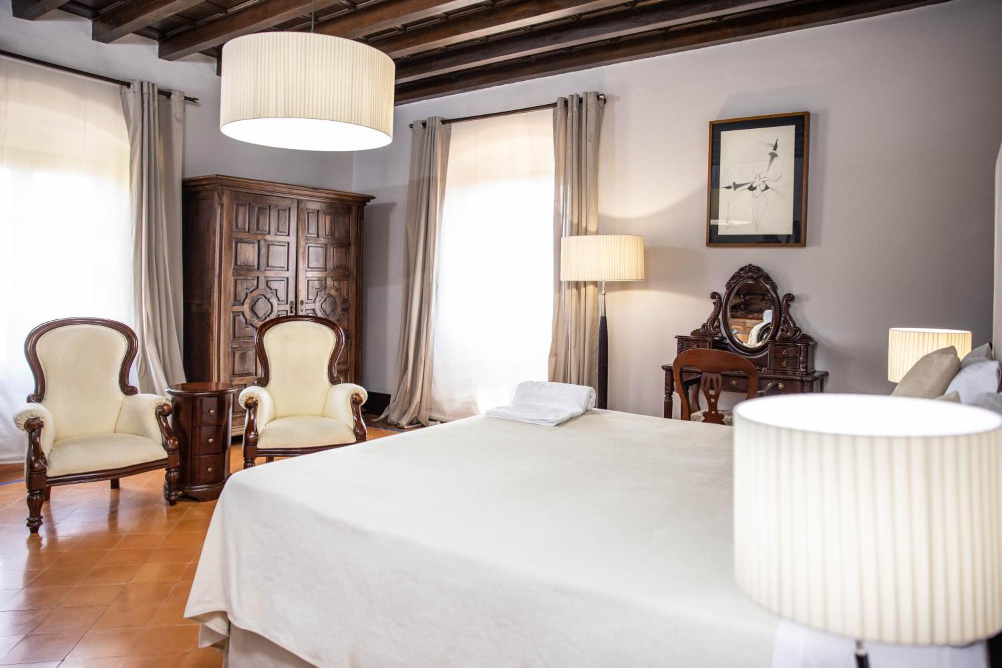Hotel Rvhotels Palau Lo Mirador 4*