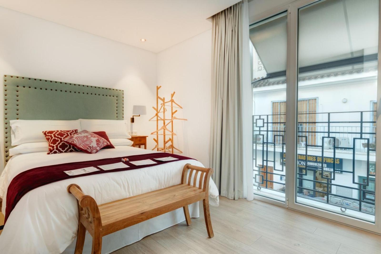 Aparthotel Turisticos La Plaza Chipiona