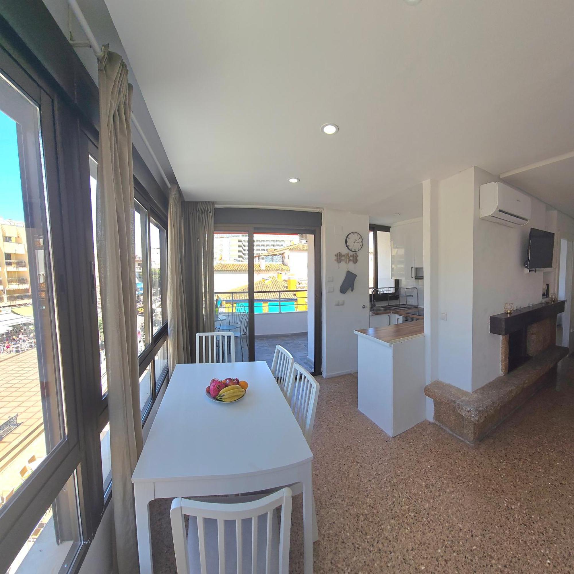 Nogalera Rainbow, 2-bedroom With Pool And Parking Apartamento *