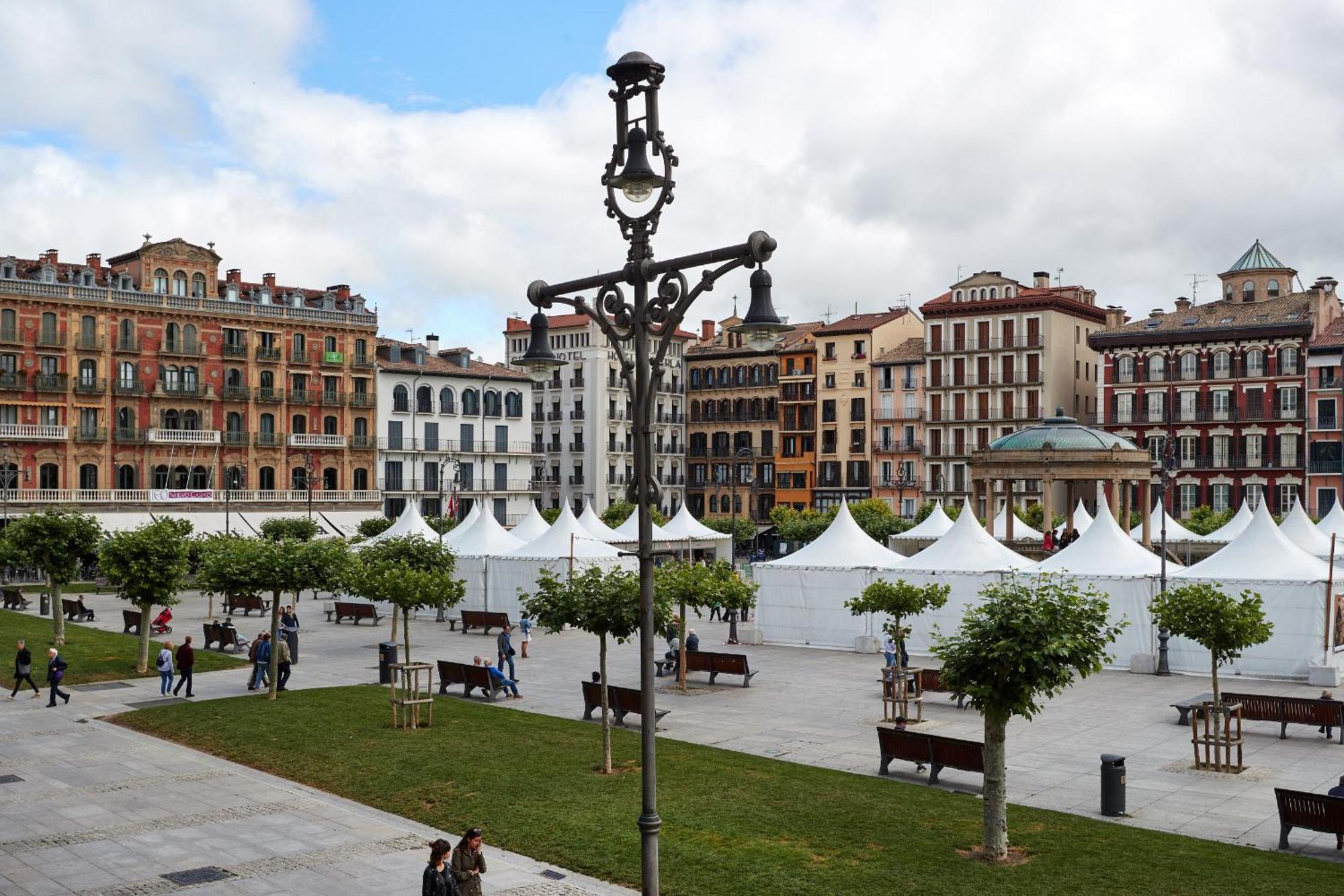 Apartamento Tuapartamento - Boutique Plaza Del Castillo 29 *