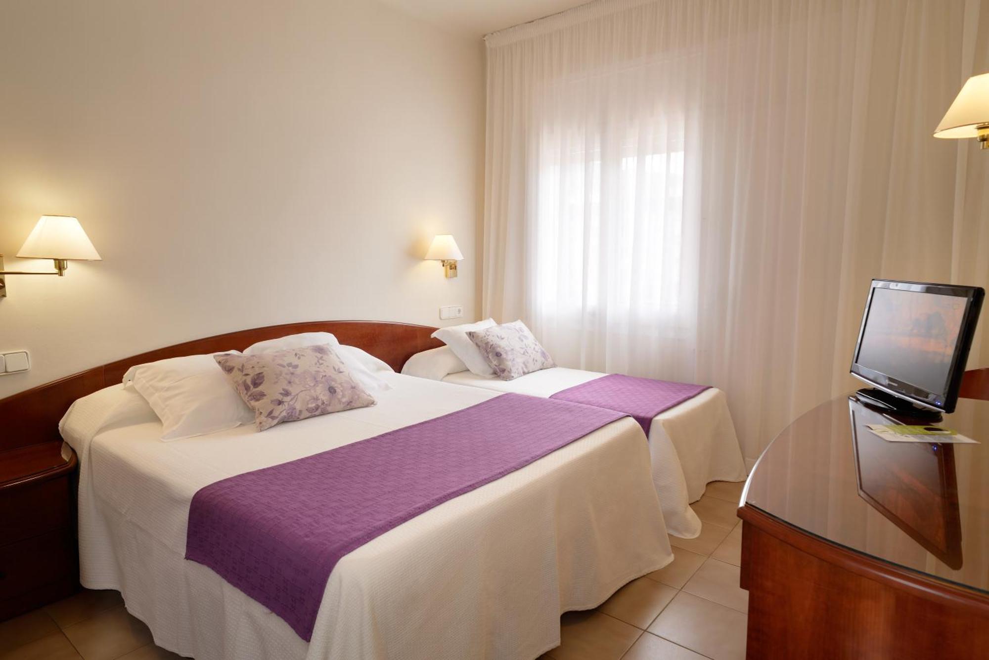 Hotel Avenida 2*