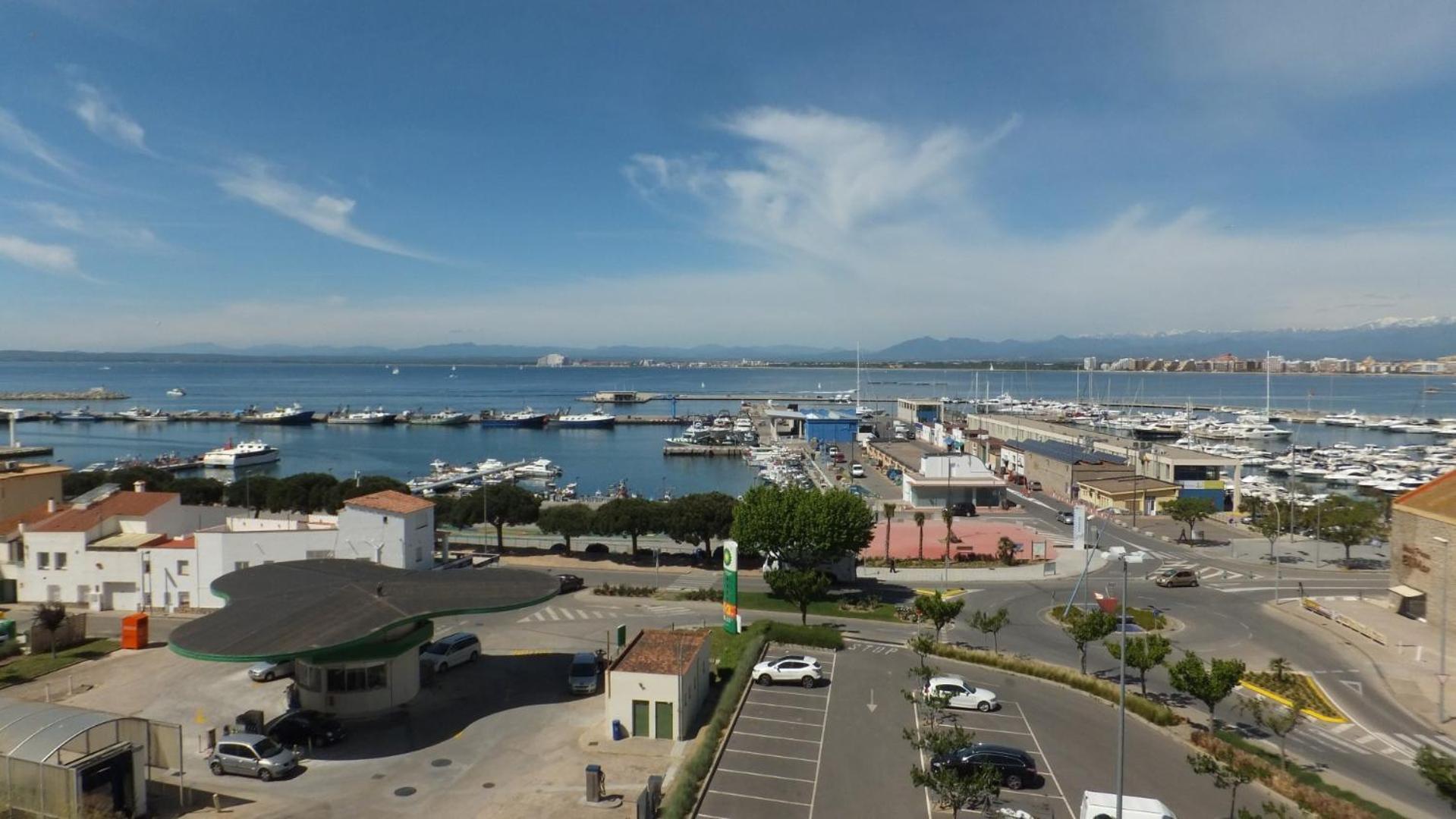 Roc Mar 2 5c - Apartamento Cerca Del Centro Y De La Playa - Terraza Con Vistas Al Mar Y Al Puerto Roses