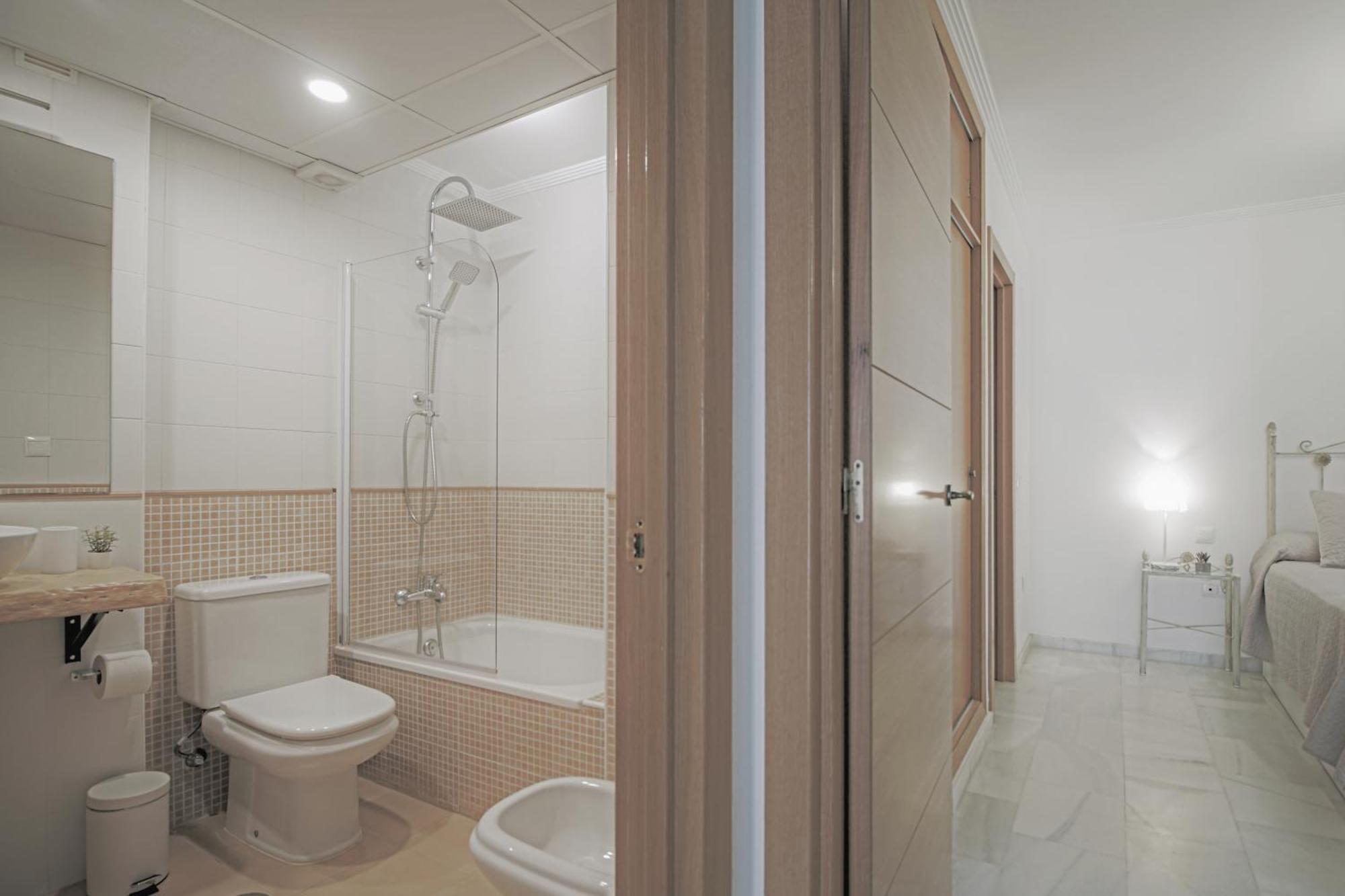 Apartamento Playa Y Centro. De Estilo Con Terraza