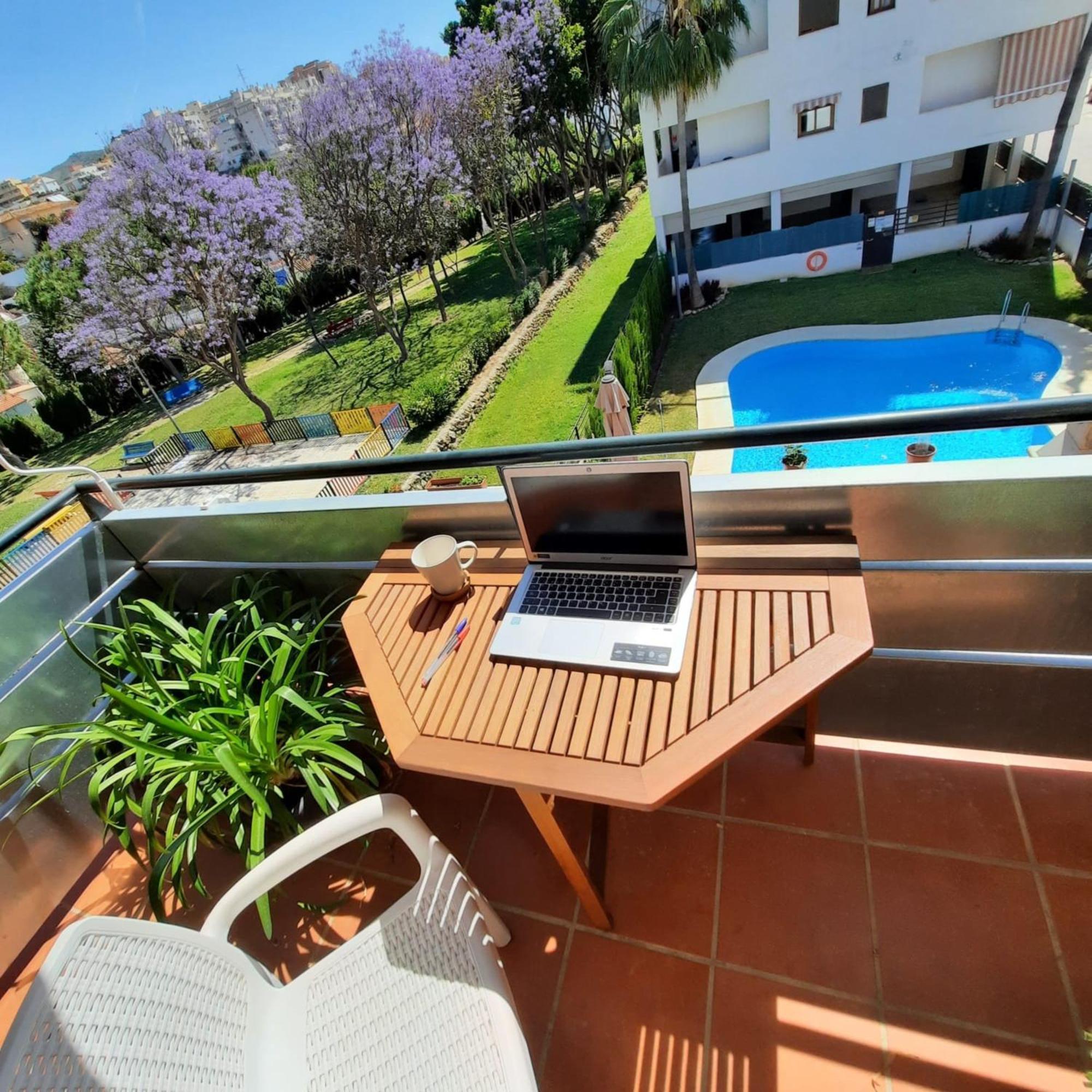Apartamento Playa Y Centro. De Estilo Con Terraza