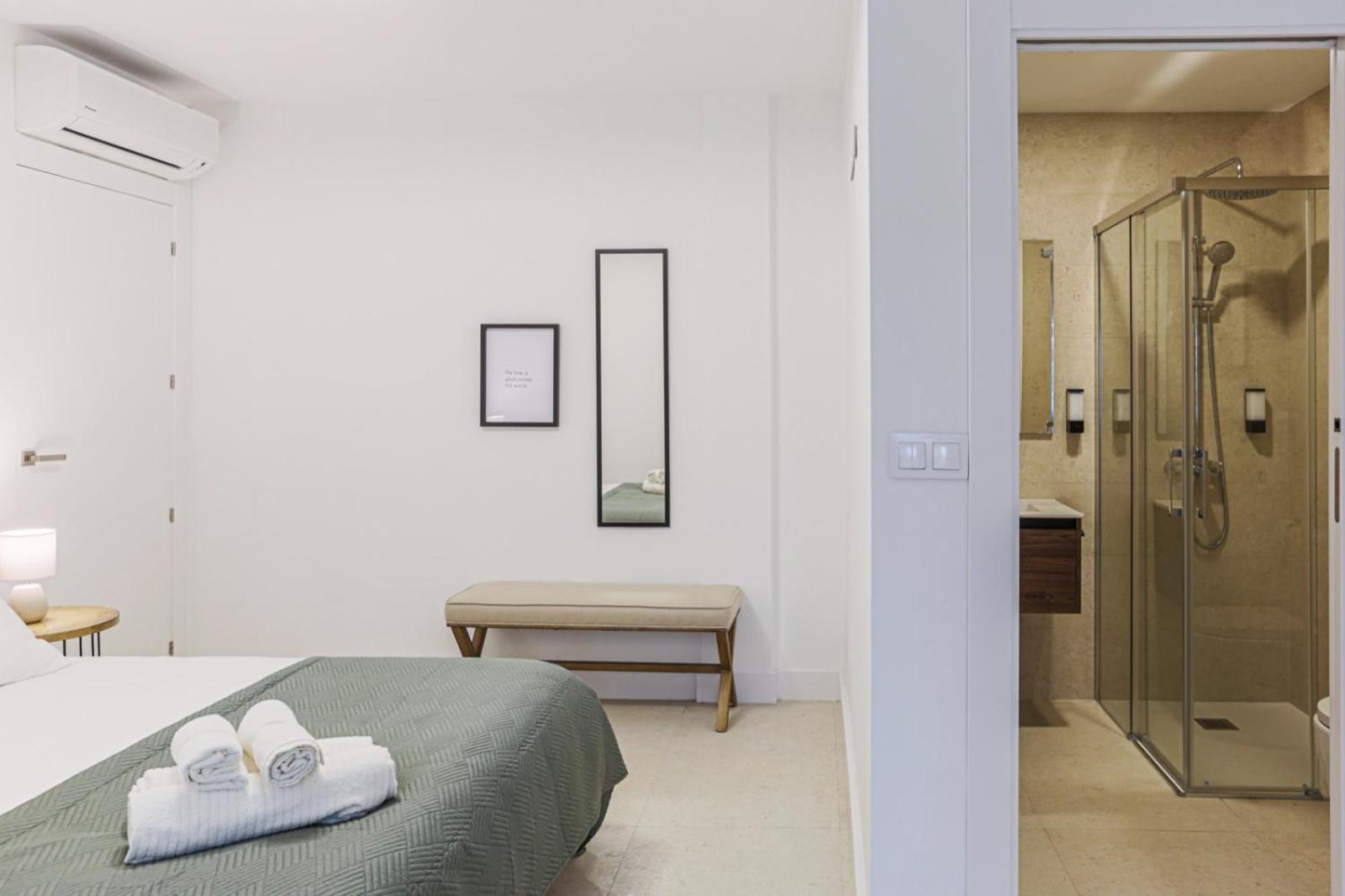 Royar Apartment