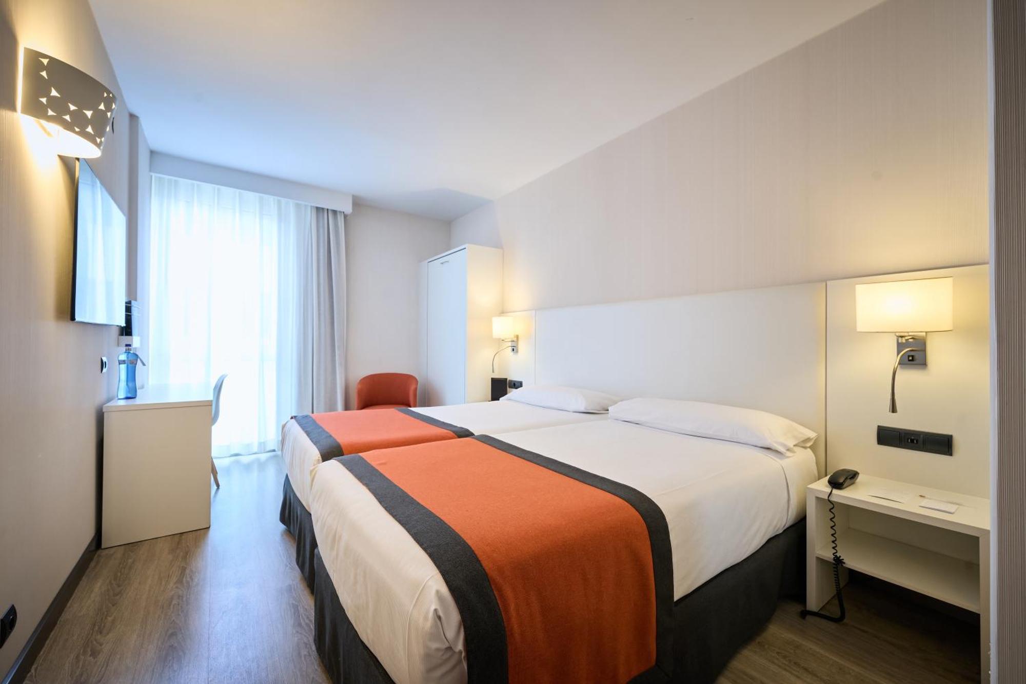 Catalonia Bristol Hotel