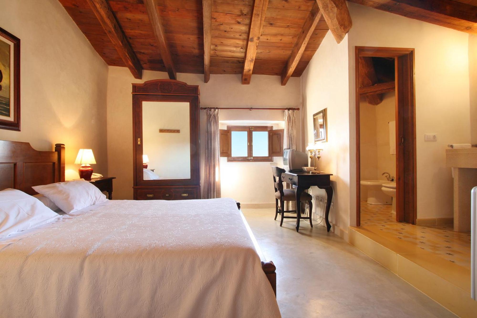 Hotel Sa Bisbal - Turismo De Interior Selva (Mallorca)