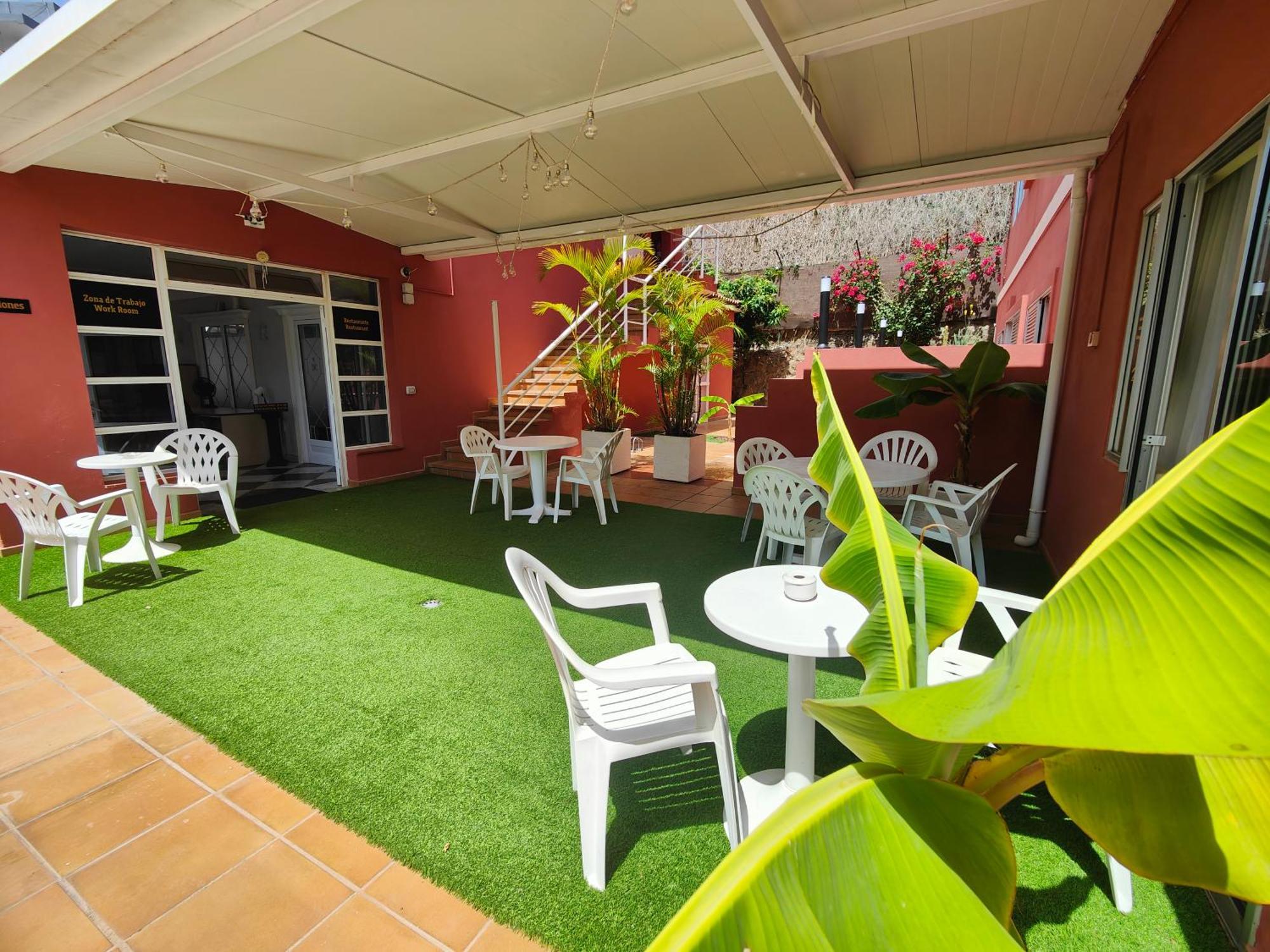 Oyo Don Cándido Hotel *