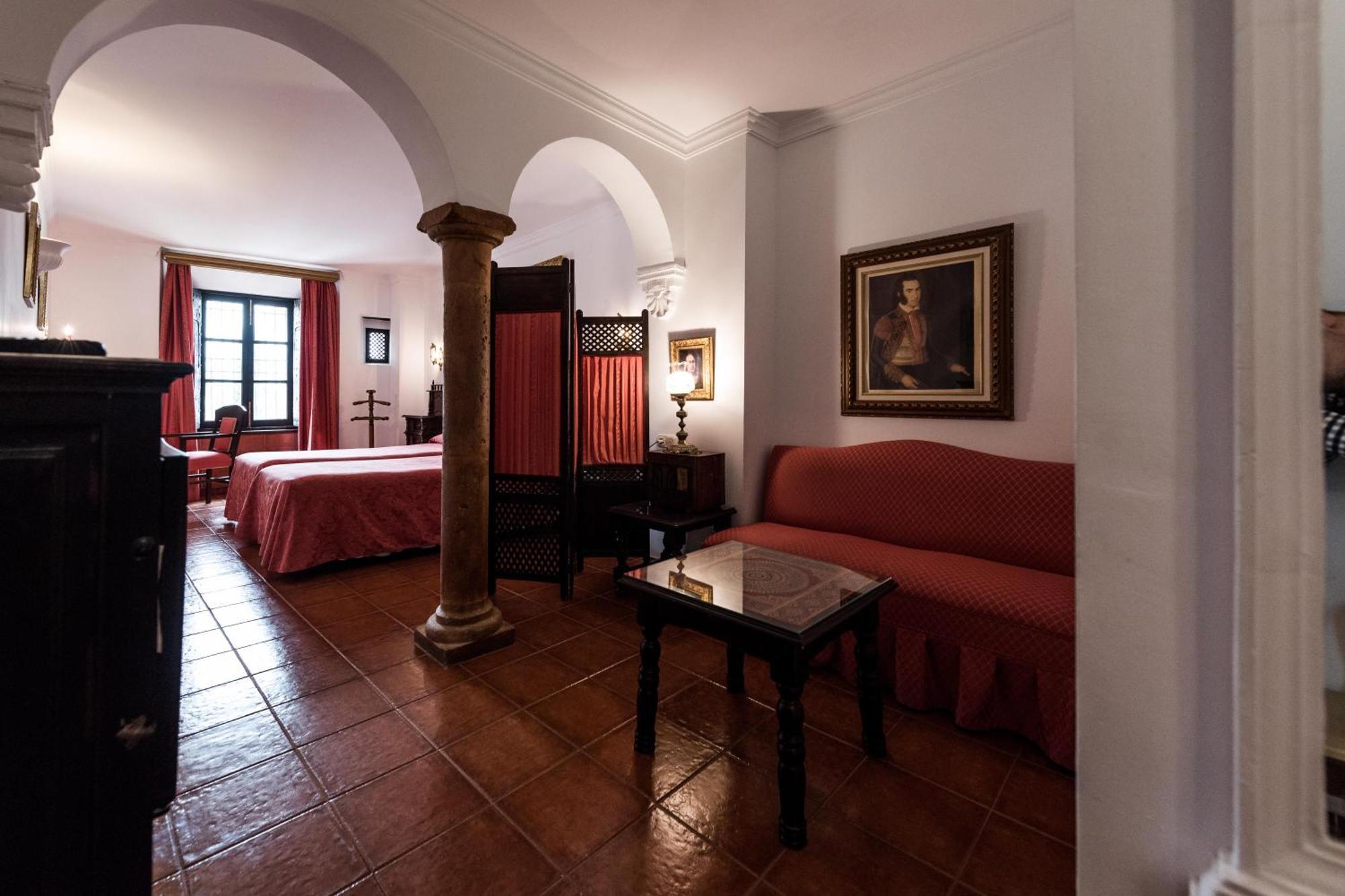Hotel Soho Boutique Palacio San Gabriel 4*