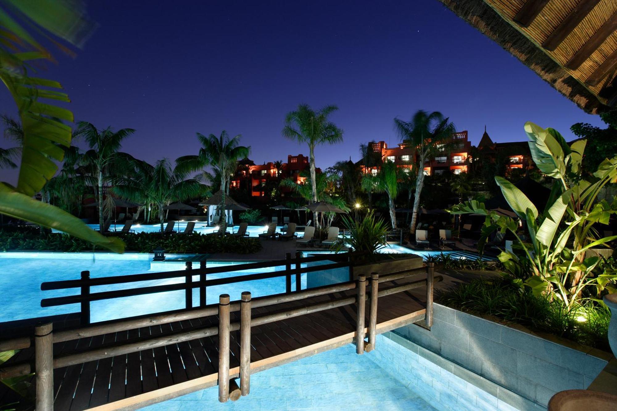 Hotel Gardens & Thai Spa, A Royal Hideaway 5*