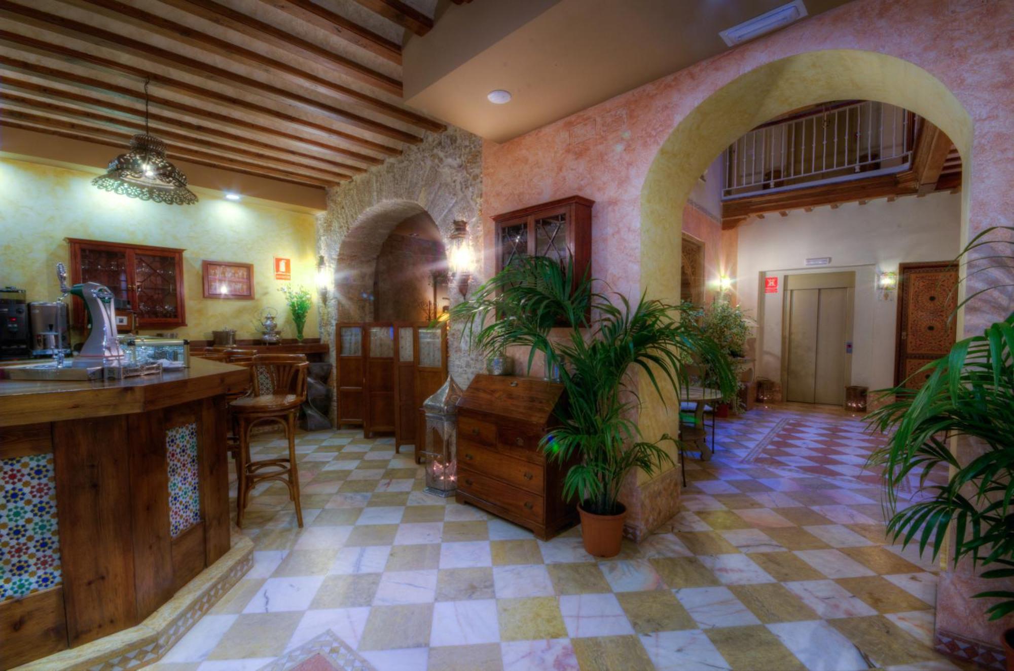 Hotel Argantonio 2*