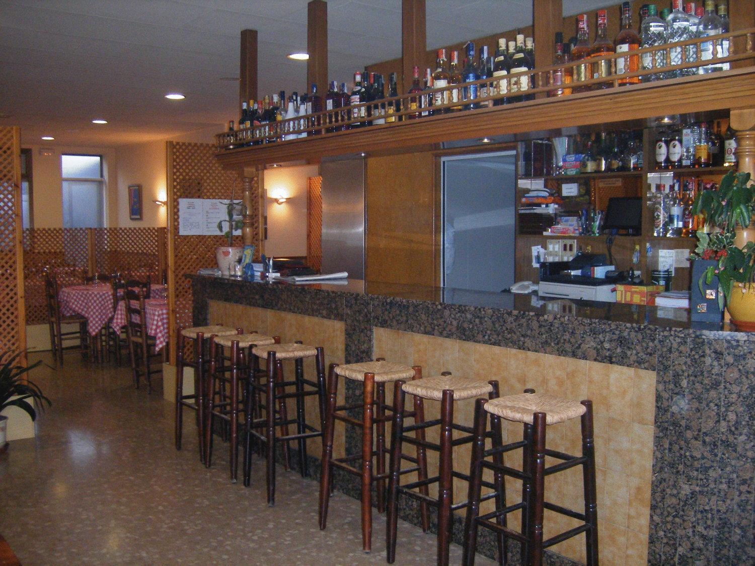 Pensión Amolls Restaurant I Habitacions Olot