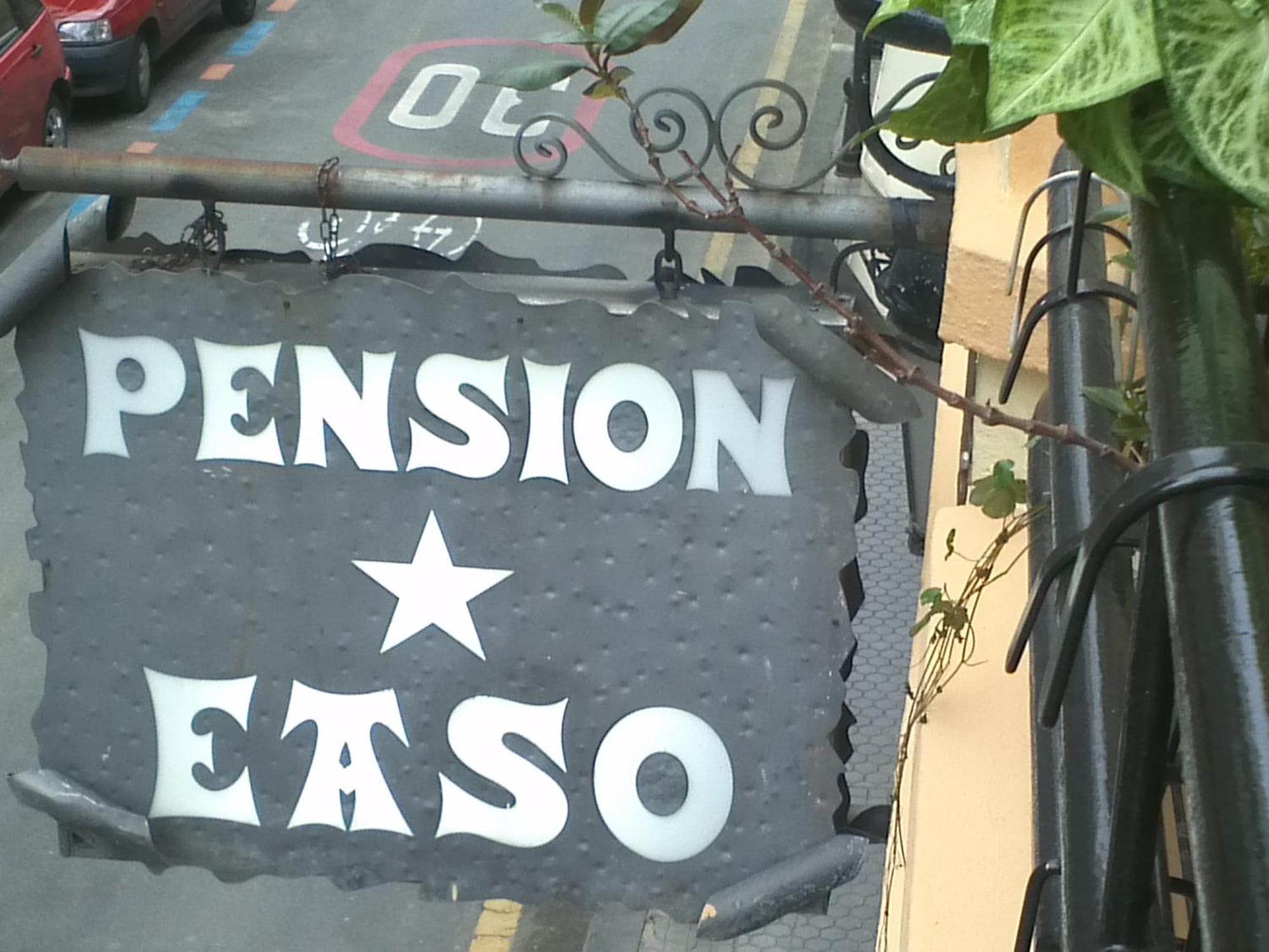 Pensión Easo *