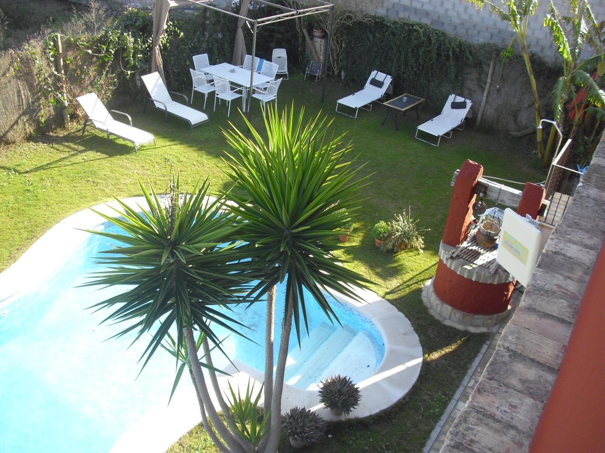 Hotel La De Menchu