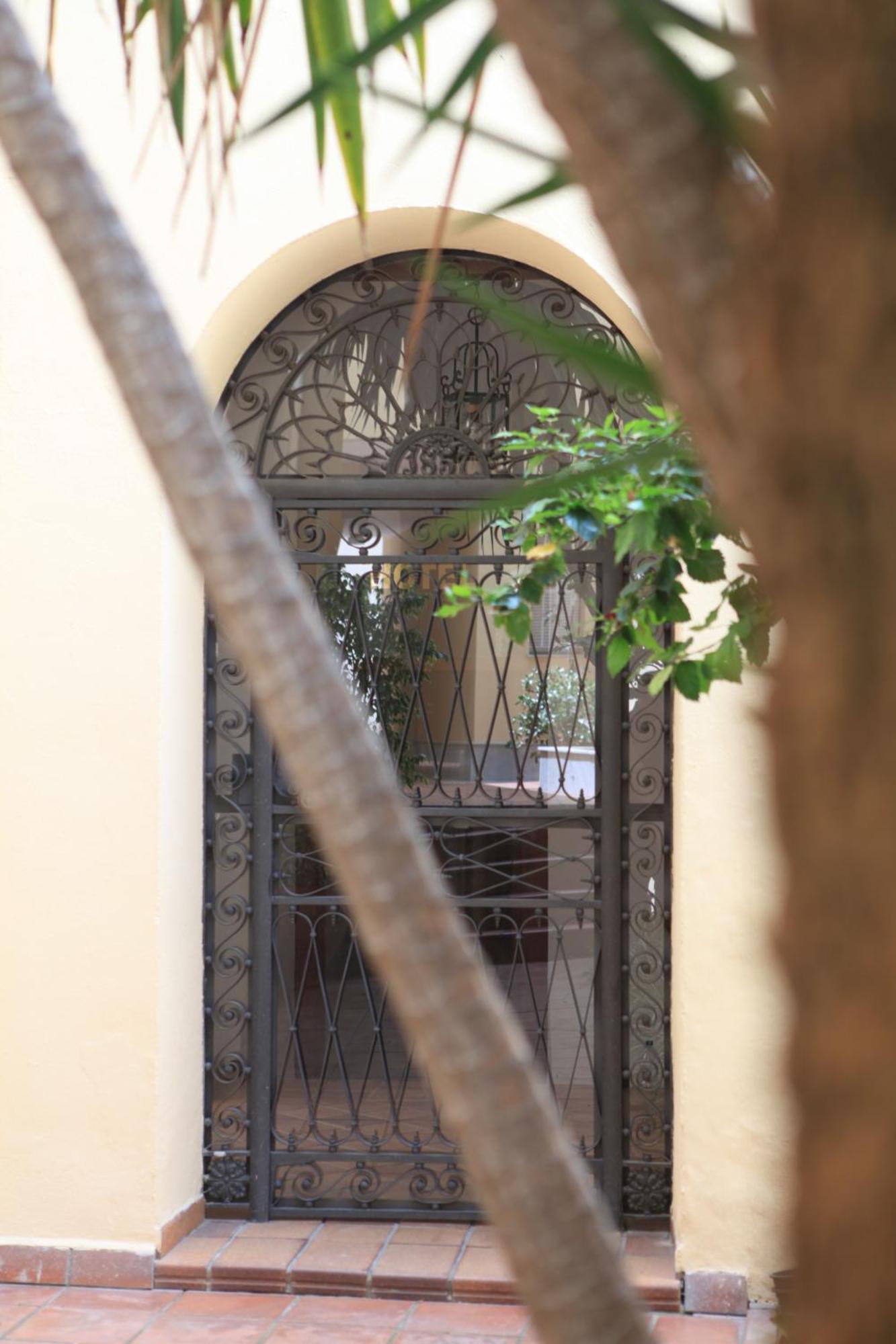 Hotel El Coloso