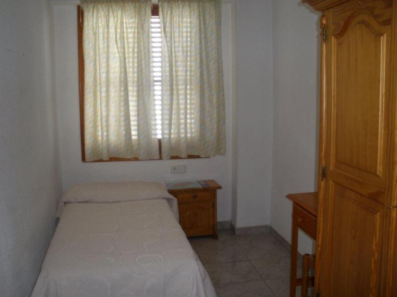 Guest house Casa De Huespedes El Almendro 4*