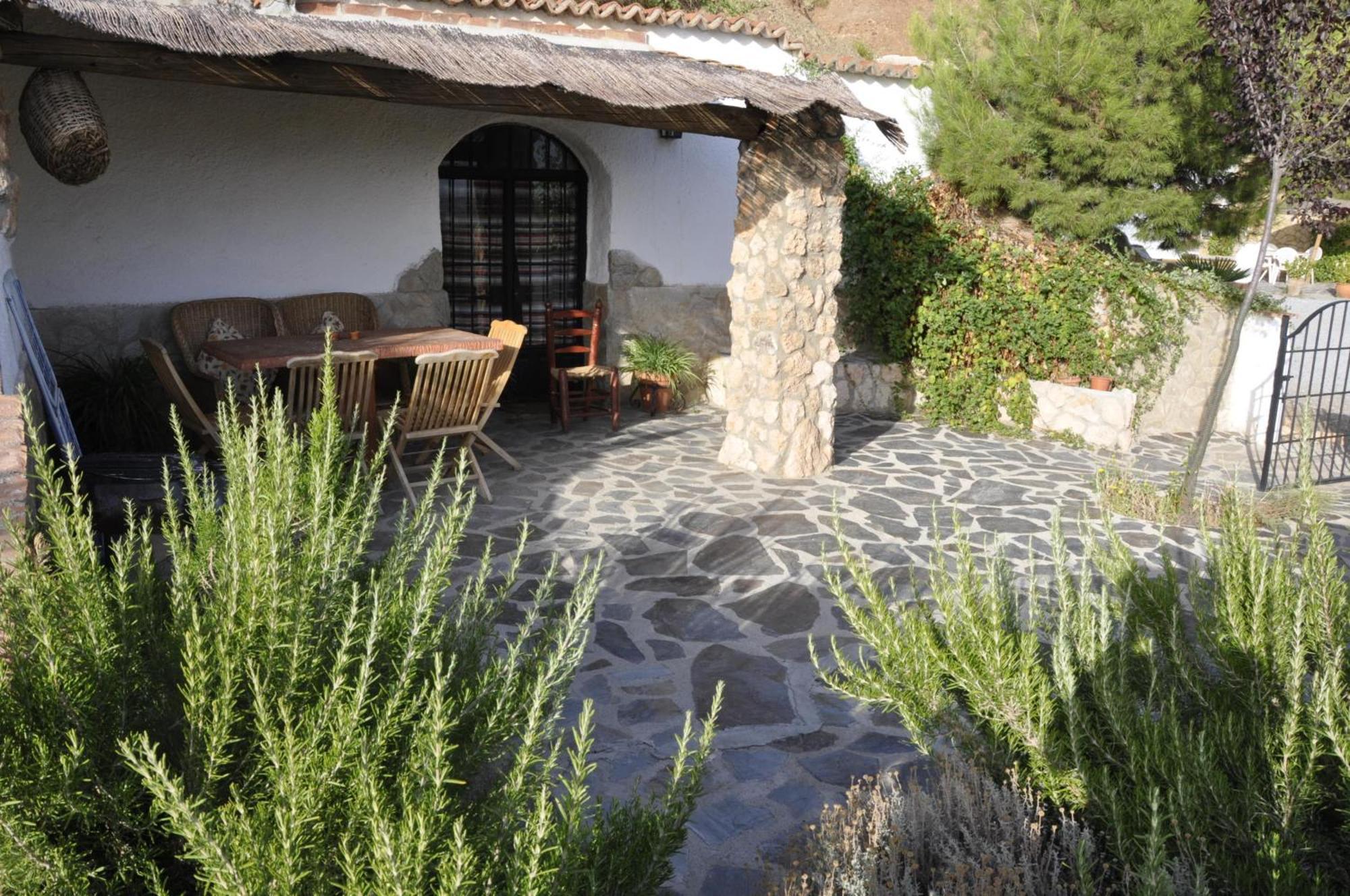 Country house Cuevas De Rolando