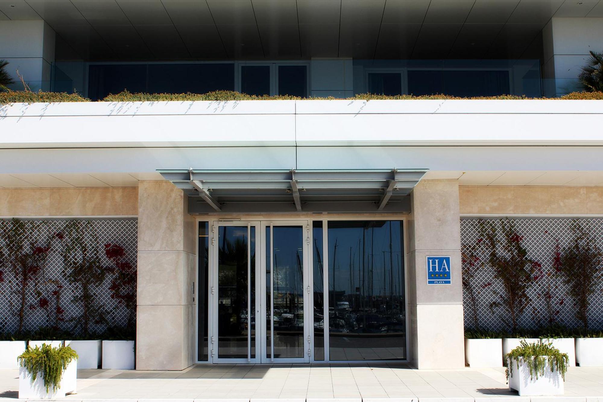Apartahotel Puerto Sherry 4*