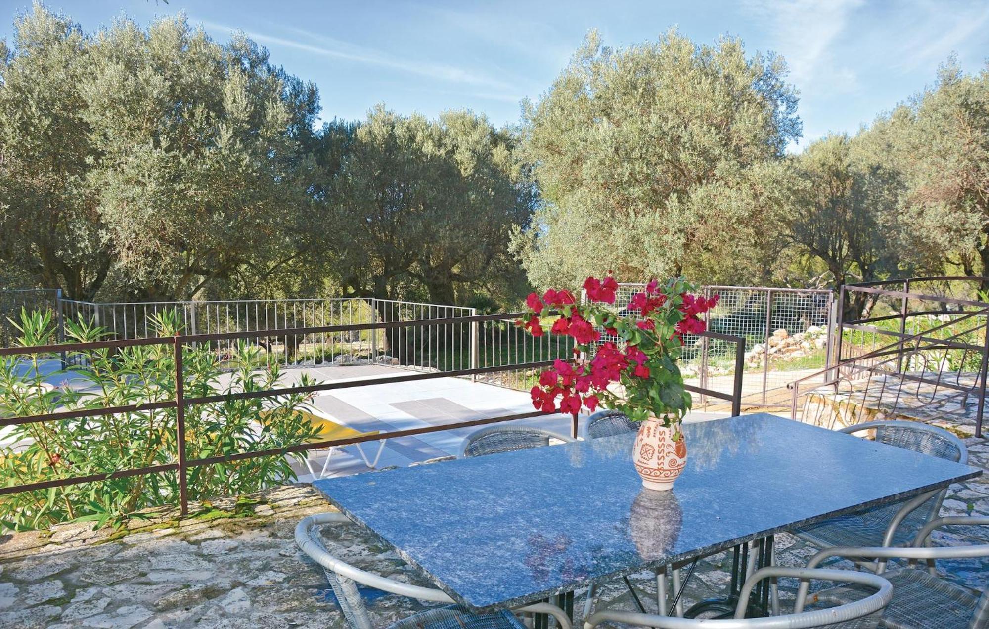 Holiday home Nice Home In Estellencs With Kitchen *