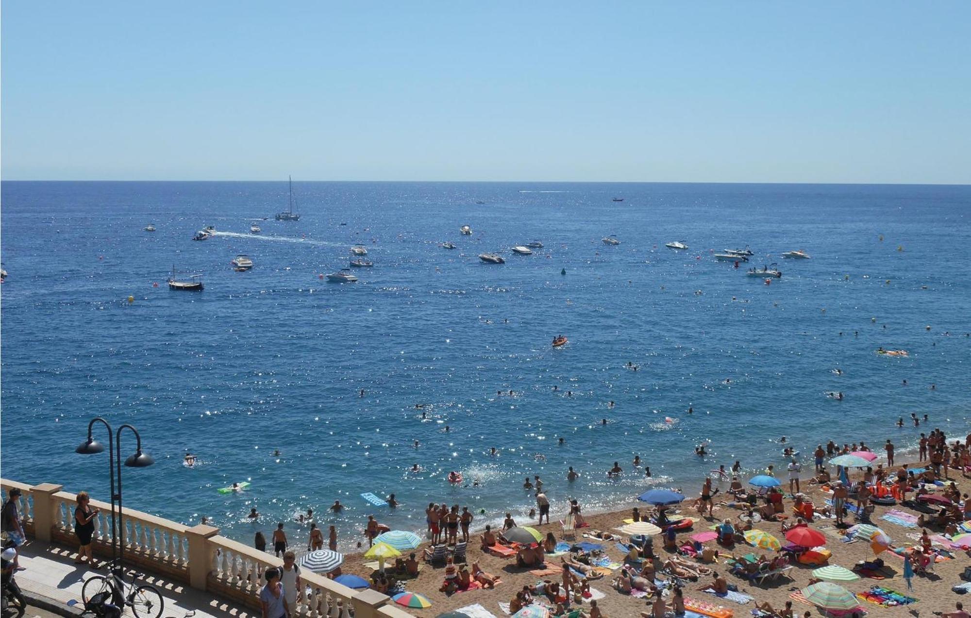 Apartamento 3 Bedroom Gorgeous In