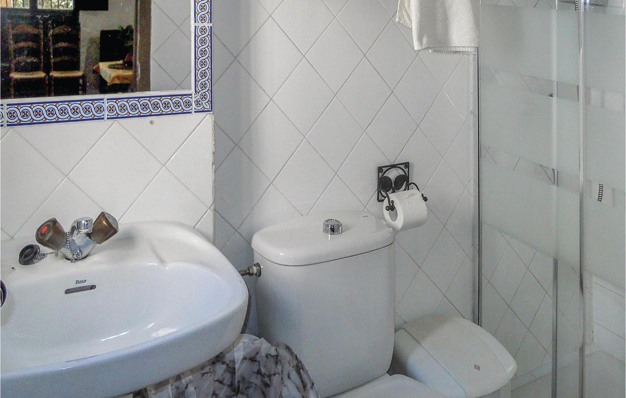 Сasa de vacaciones Cozy In El With Kitchen Borge
