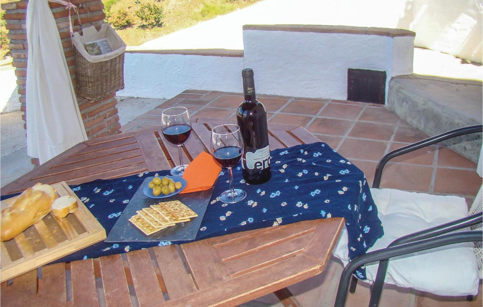 Сasa de vacaciones Cozy In El With Kitchen Borge