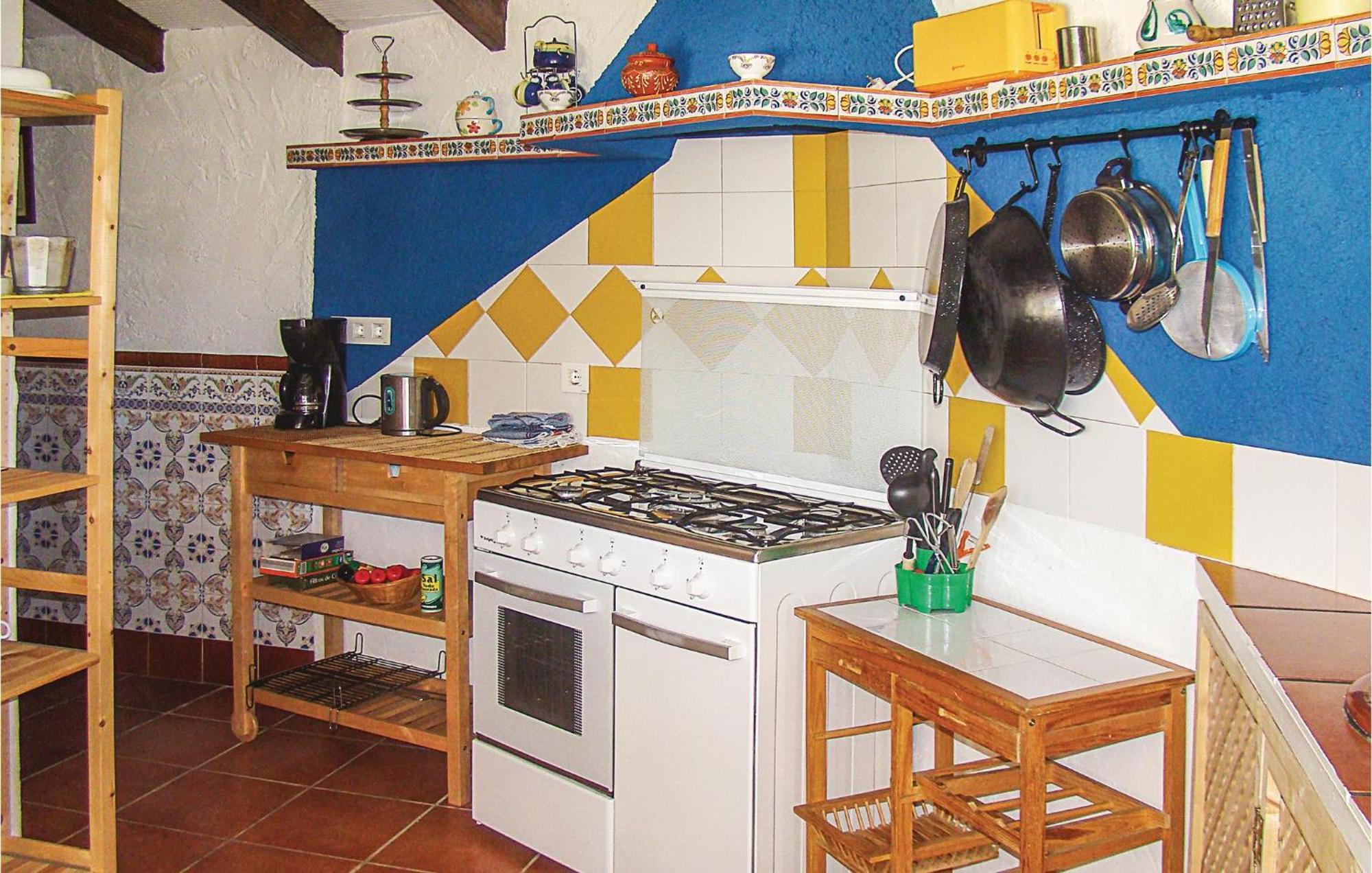 Cozy In El With Kitchen Borge