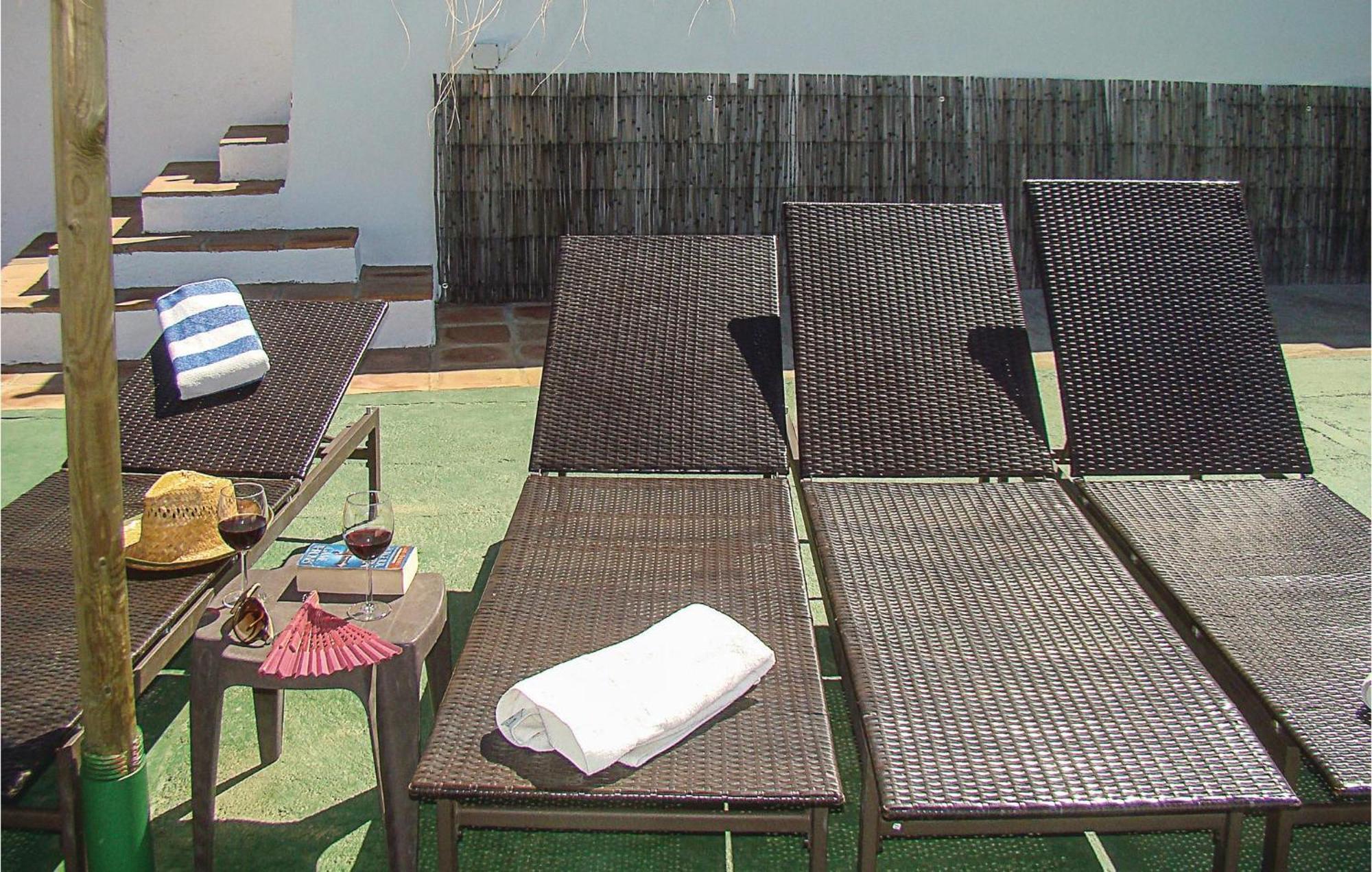 Сasa de vacaciones Cozy In El With Kitchen Borge