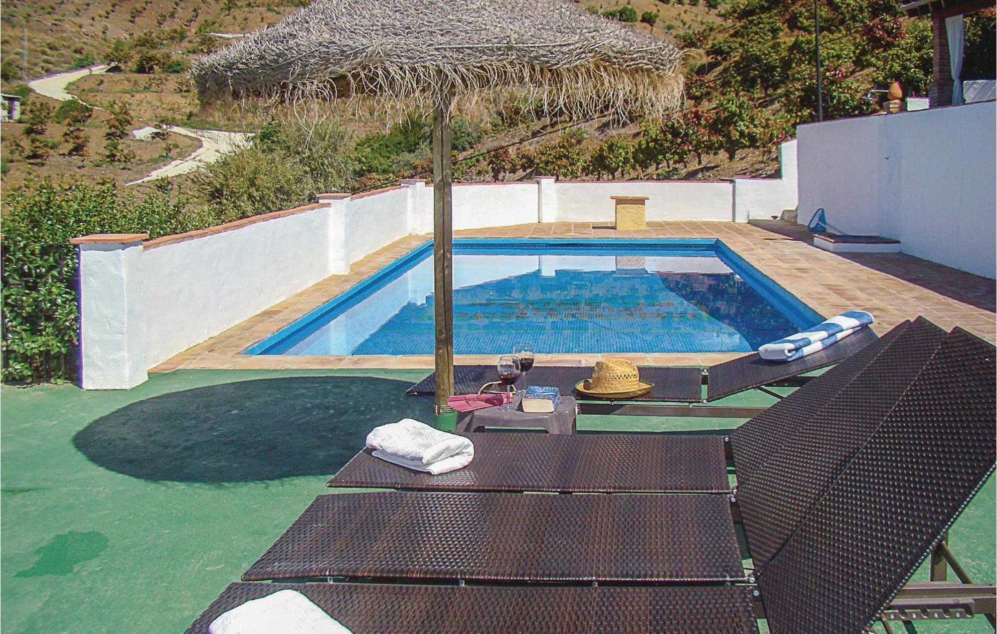 Сasa de vacaciones Cozy In El With Kitchen
