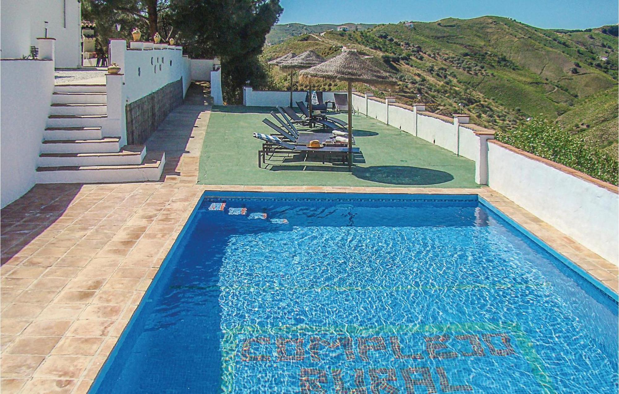 Сasa de vacaciones Cozy In El With Kitchen Borge