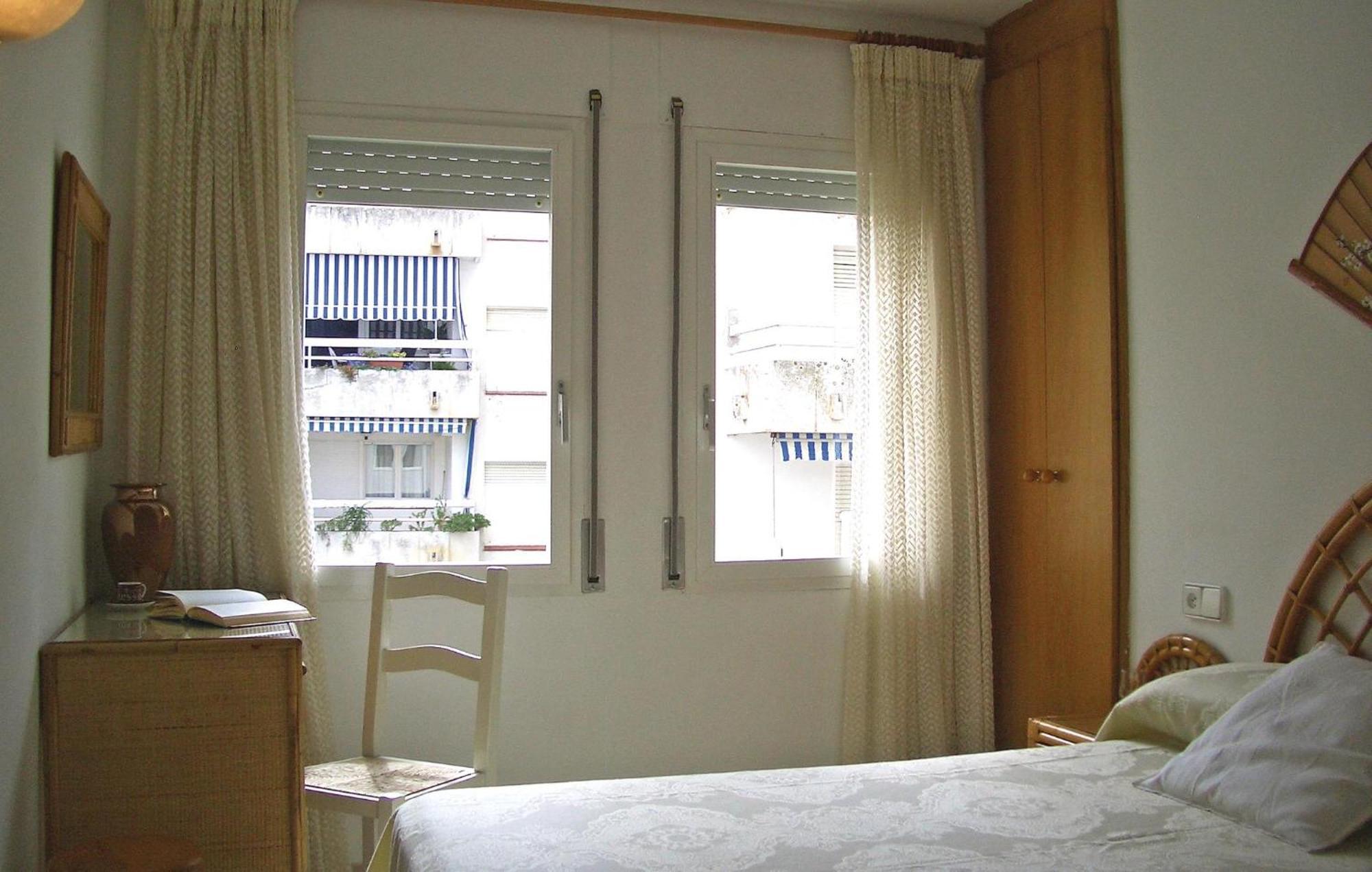 Cozy In With Kitchen Tossa de Mar