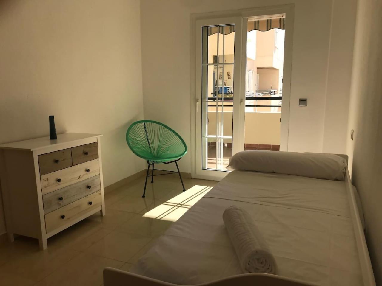 Apartamento Espectacular Residencial En 1a Linea Con Piscina.