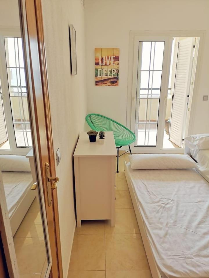 Apartamento Espectacular Residencial En 1a Linea Con Piscina. *