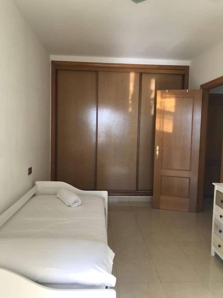 Apartamento Espectacular Residencial En 1a Linea Con Piscina. *