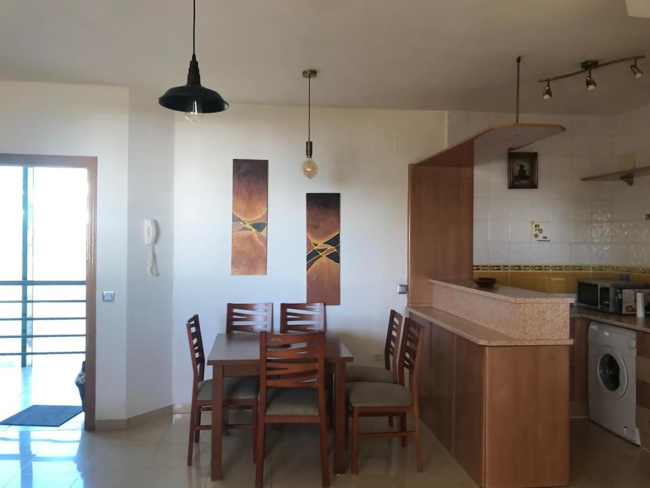 Espectacular Residencial En 1a Linea Con Piscina. Benajarafe