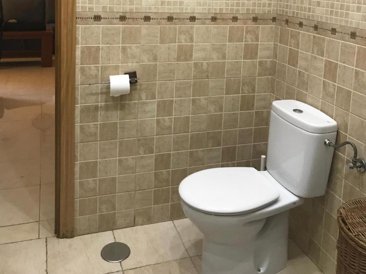 Espectacular Residencial En 1a Linea Con Piscina. Benajarafe