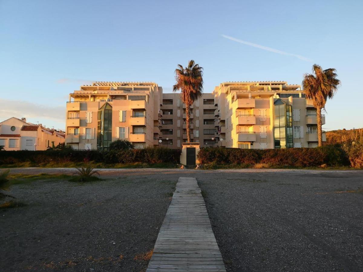 Apartamento Espectacular Residencial En 1a Linea Con Piscina. *