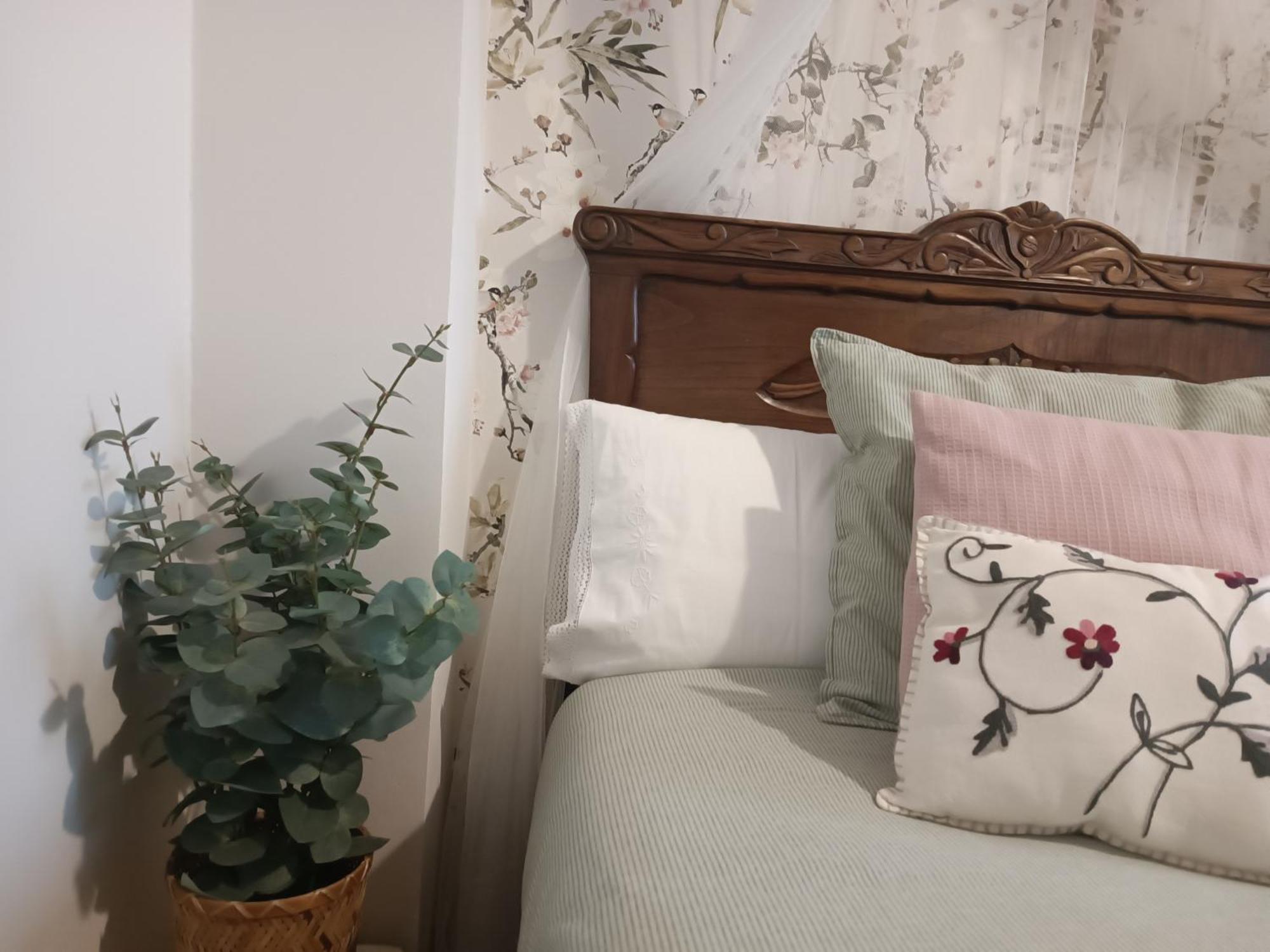 Apartamento En La Ciudad, Con Patio -parking Gratis *