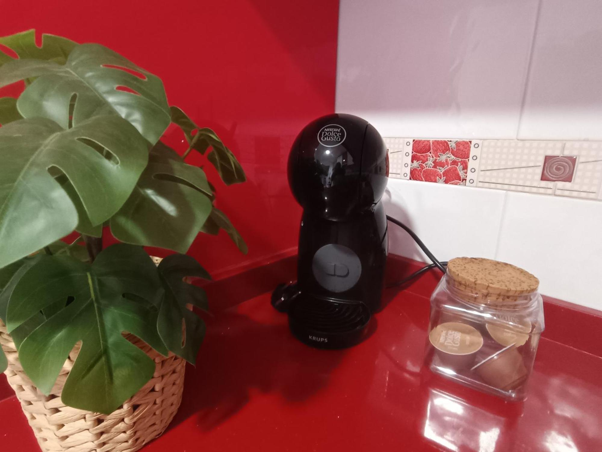 Apartamento En La Ciudad, Con Patio -parking Gratis *