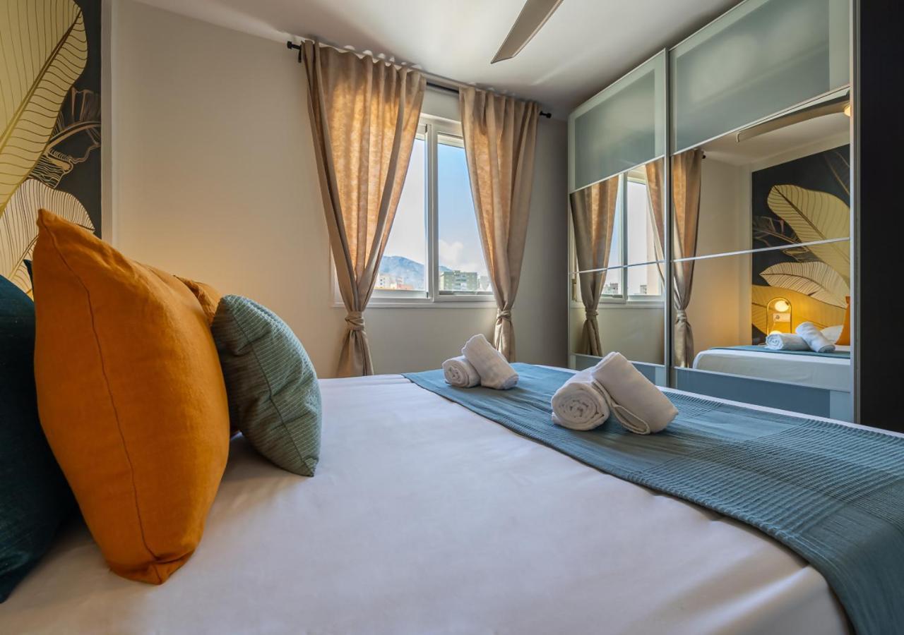 Apartamento Centro Wifi Terraza Parking Ascensor A La Playa A 5 Min Torremolinos