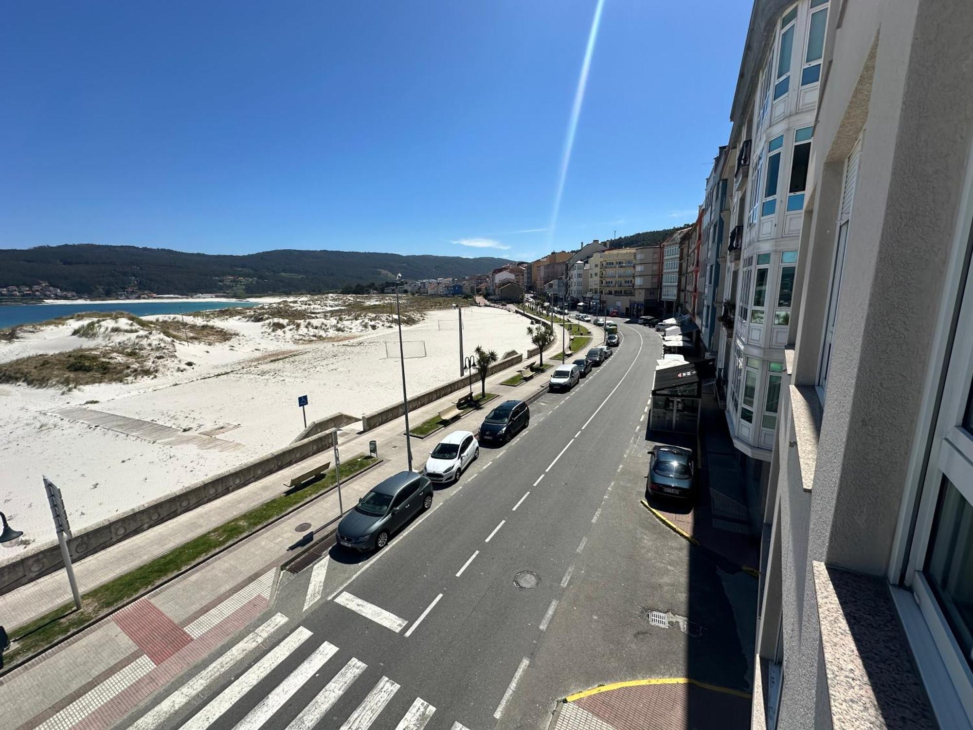 A Terraza Pequena By Oktheway Laxe